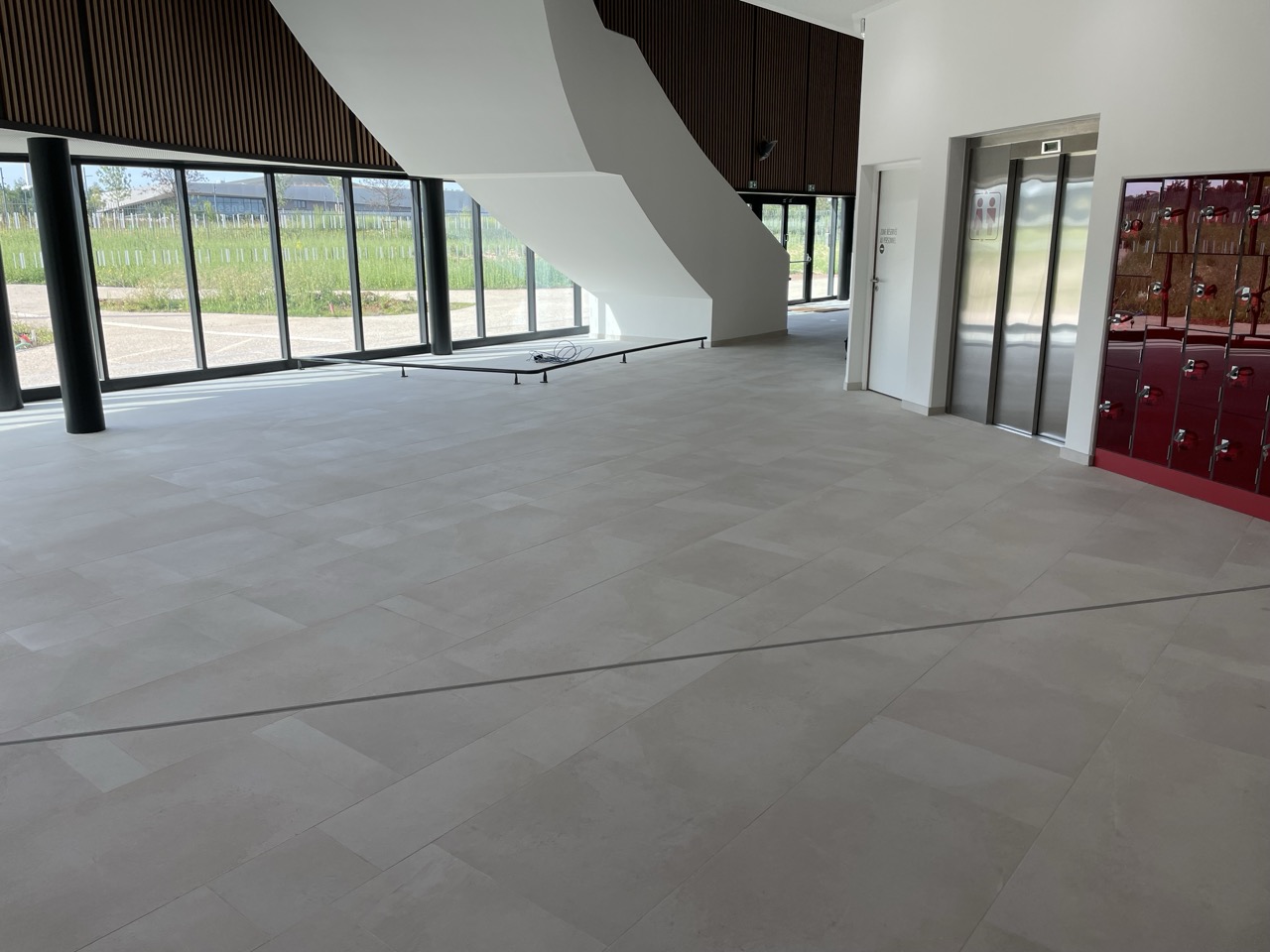 CarrobatC-construction patinoire sin le noble-Carrelage-4